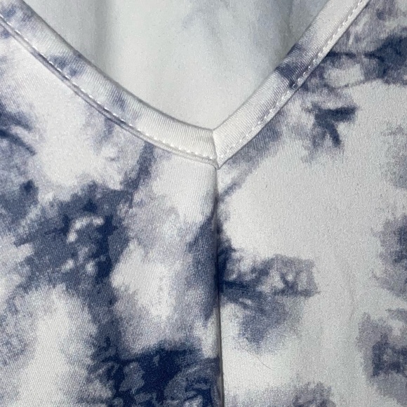 Altar’d State Ruffle Tie-Dye Top - Picture 3 of 8